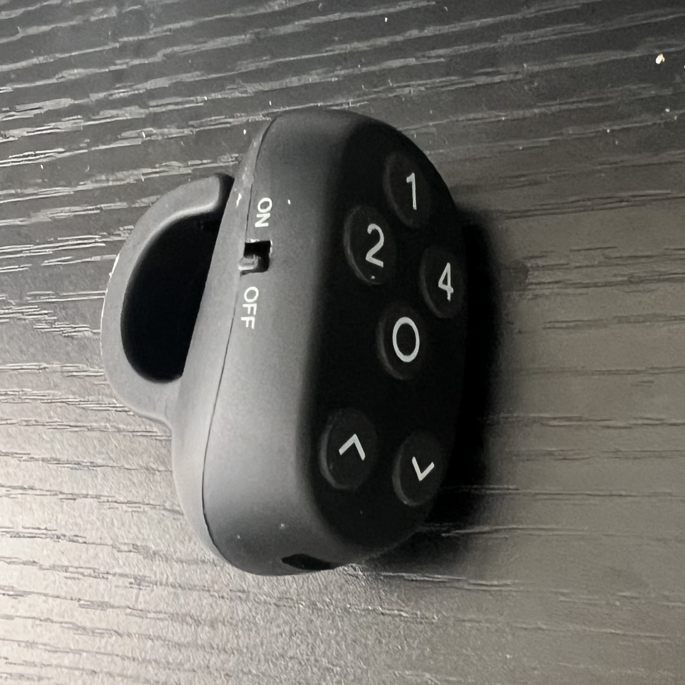 Anki finger remote